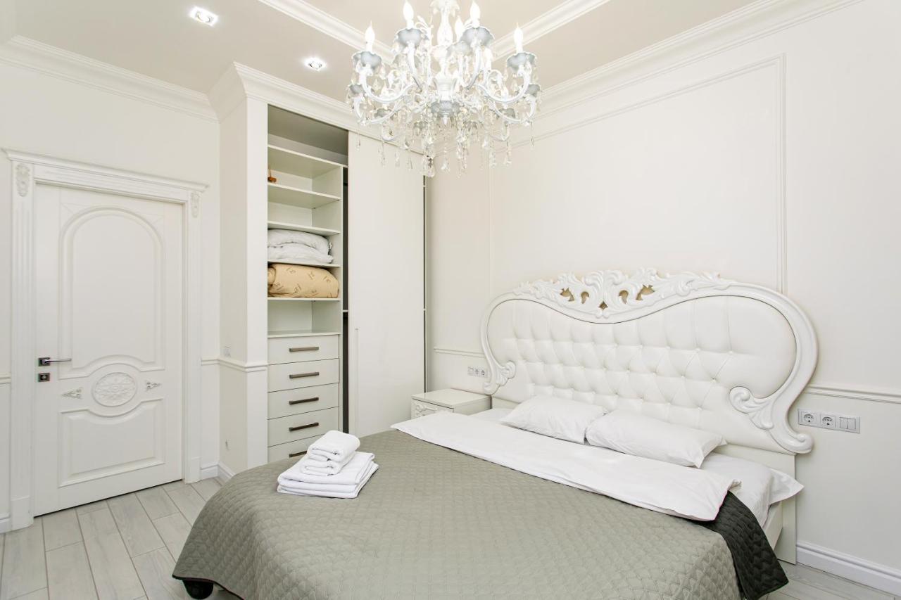 10353 Residential complex Central Park cozy apartment Kiev Exterior foto