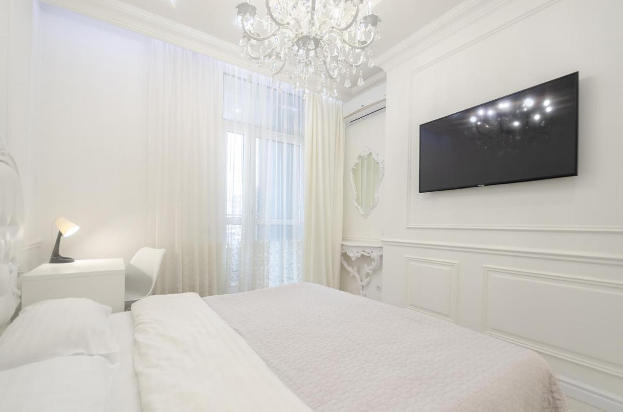 10353 Residential complex Central Park cozy apartment Kiev Exterior foto